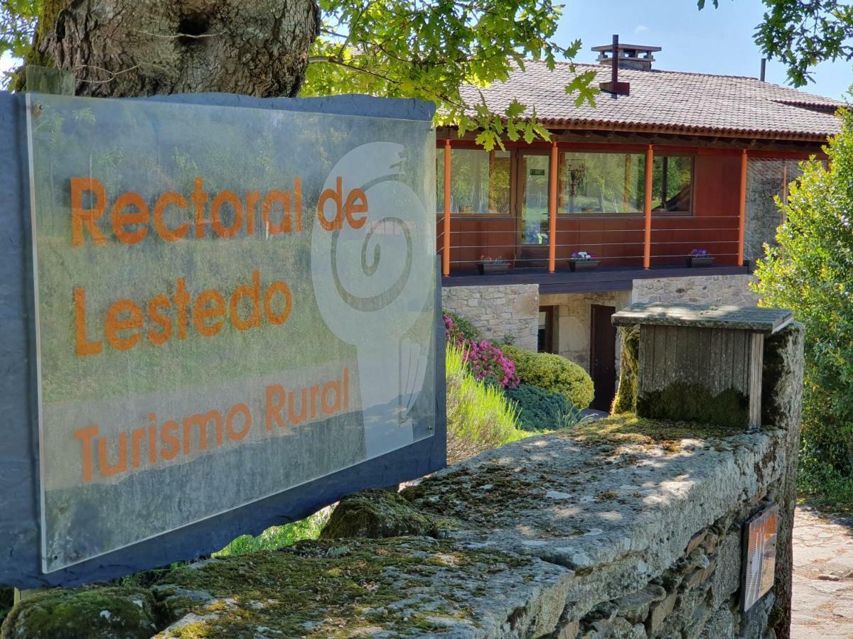 Rectoral De Lestedo Palas de Rei Exterior foto